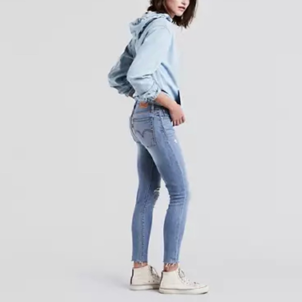 Levi's Wedgie Fit Distressed Raw Hem Skinny Denim Jeans